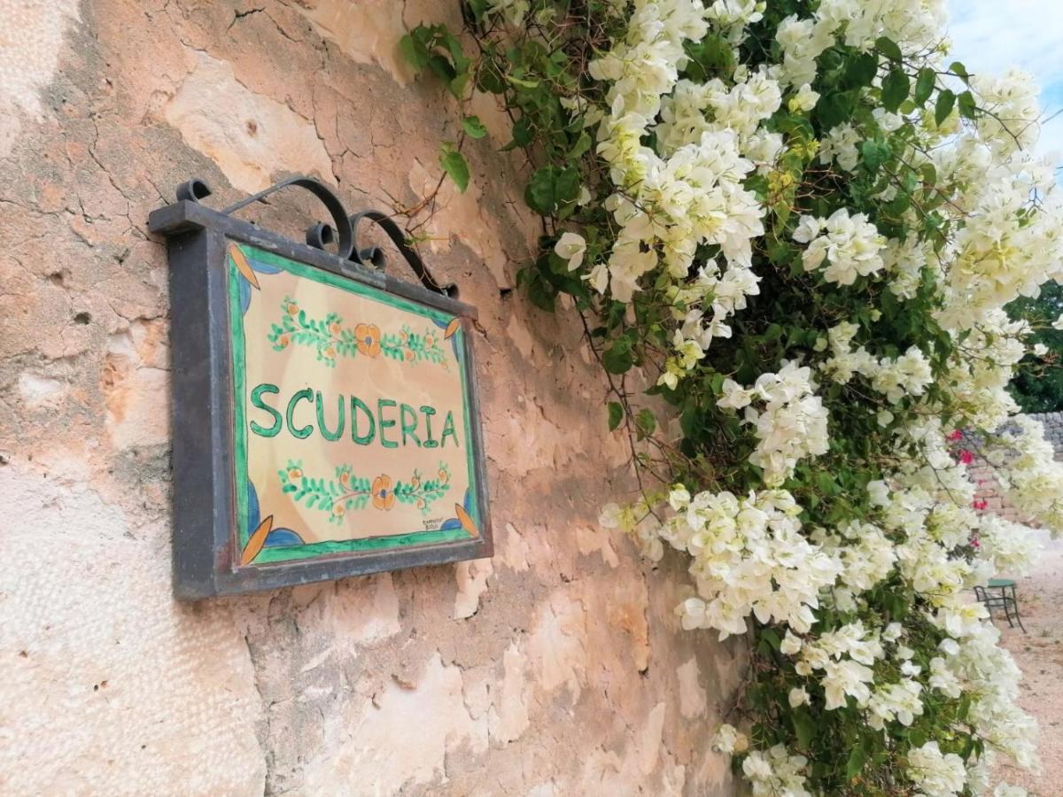 Il Baglio Di Kharrub Rural Guest House ปอซซัลโล ภายนอก รูปภาพ