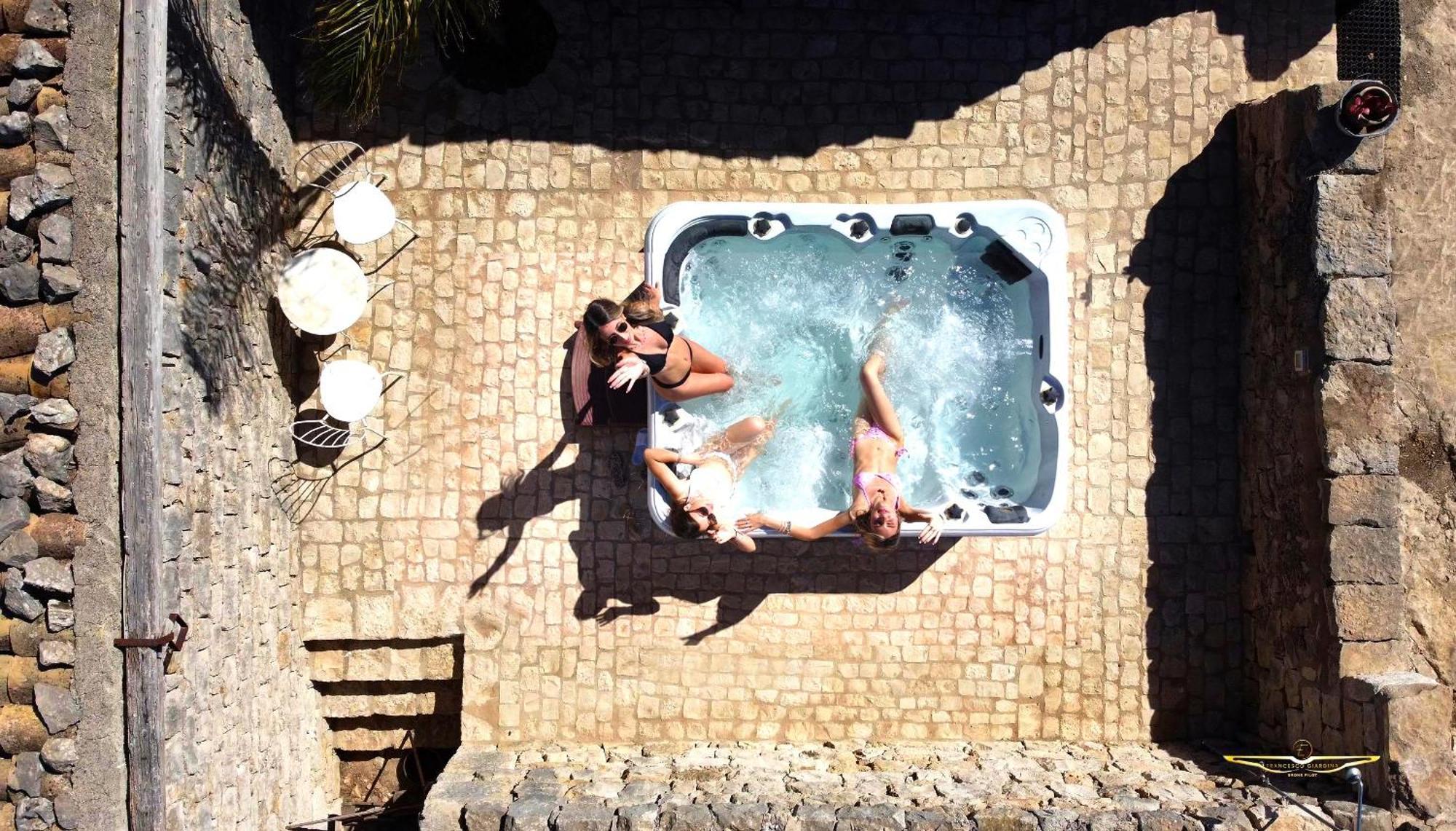 Il Baglio Di Kharrub Rural Guest House ปอซซัลโล ภายนอก รูปภาพ
